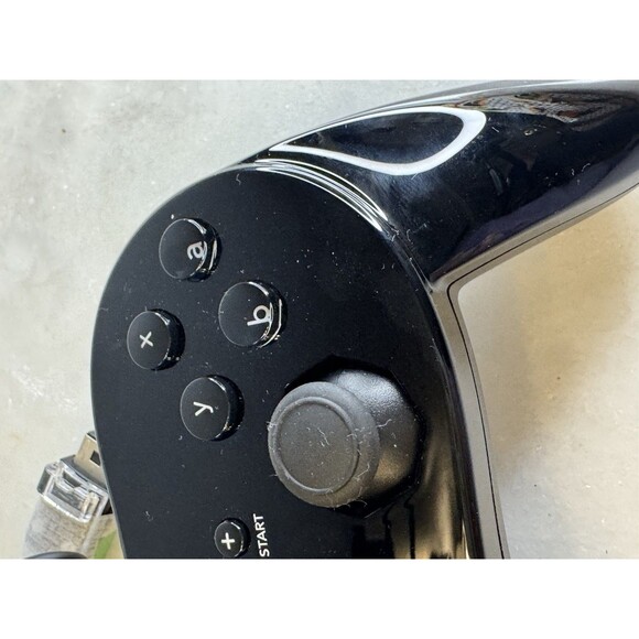 Nintendo Classic Pro Controller (RVL-005) OEM - Black - EUC - Picture 11 of 11